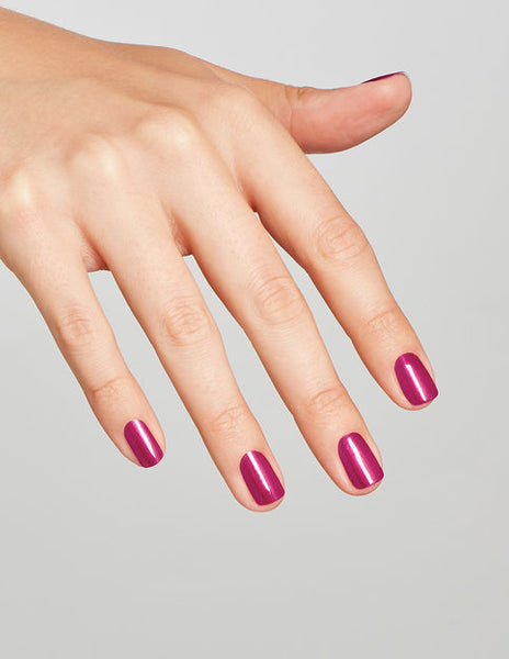 OPI HRM07 Merry in Cranberry